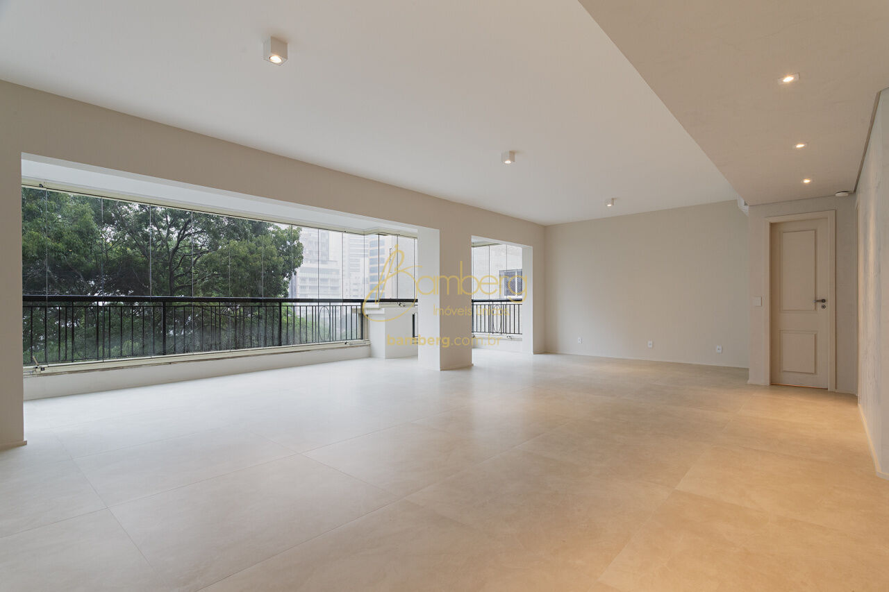 Apartamento no bairro Moema - São Paulo