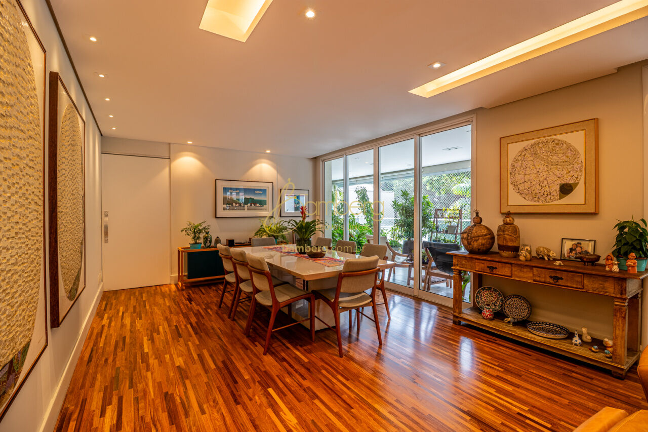 Apartamento no bairro Campo Belo - São Paulo