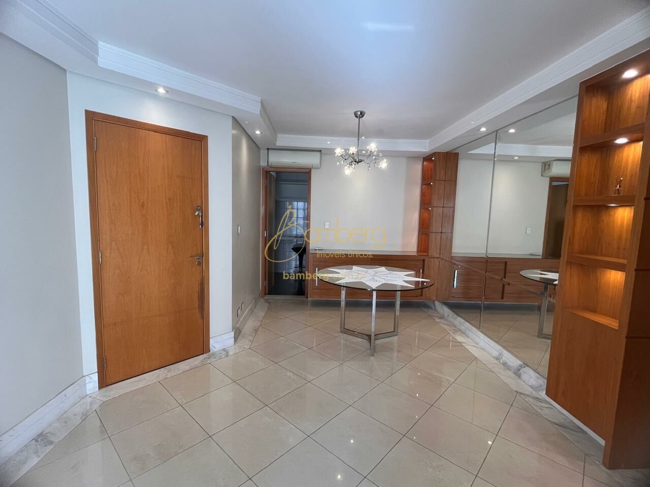 Apartamento no bairro Moema - São Paulo