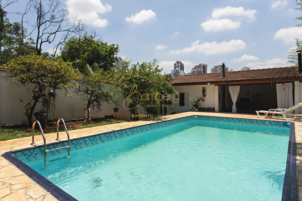 Casa no bairro Chácara Monte Alegre - São Paulo