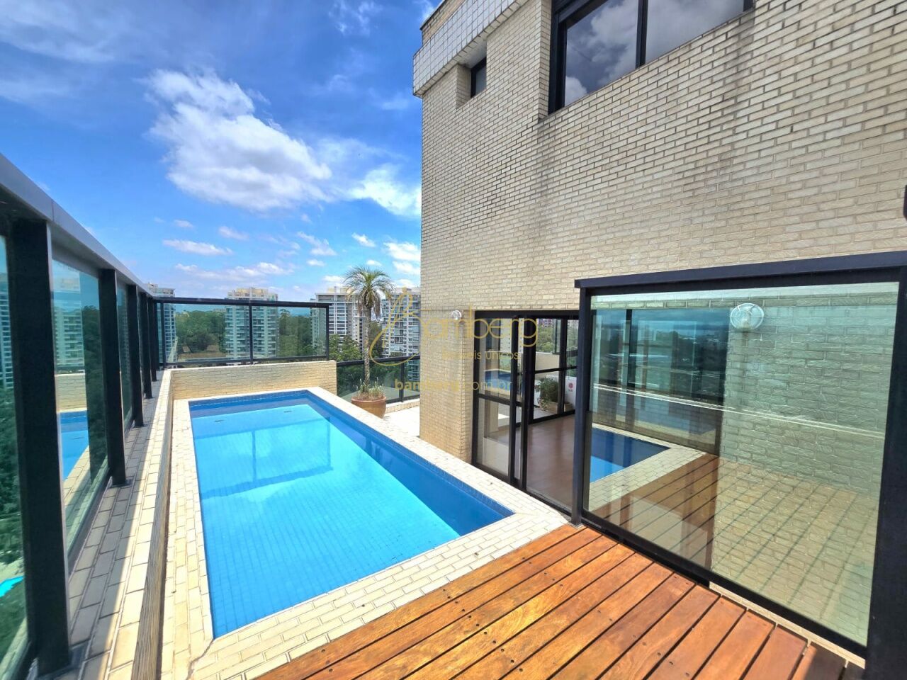 Apartamento no bairro Panamby - São Paulo