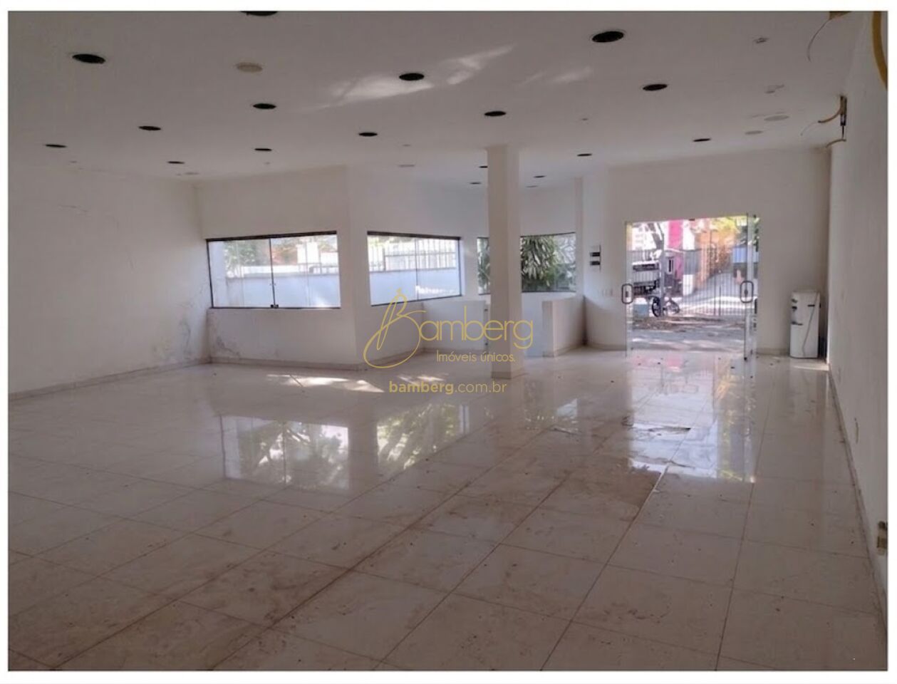 Comercial no bairro Vila Andrade - São Paulo