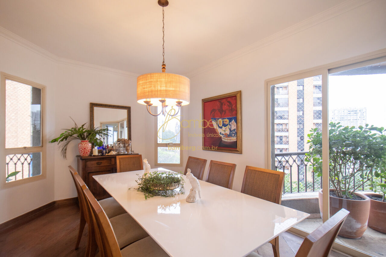 Apartamento no bairro Morumbi - São Paulo