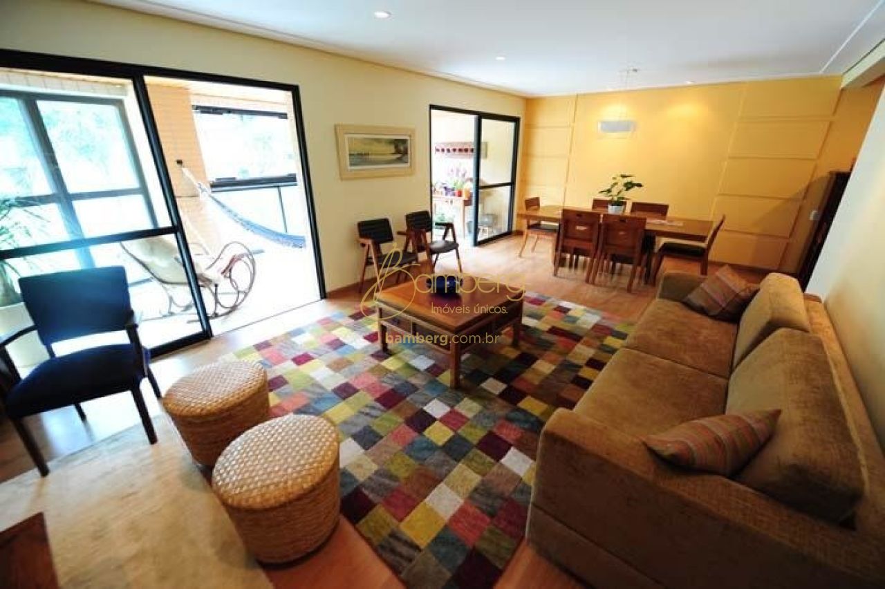 Apartamento no bairro Panamby - São Paulo