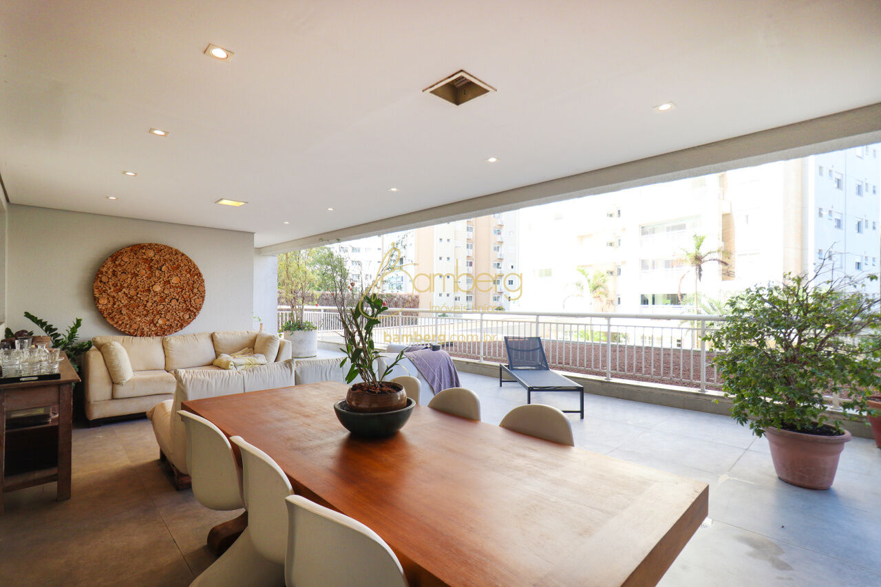 Apartamento no bairro Vila Alexandria - São Paulo