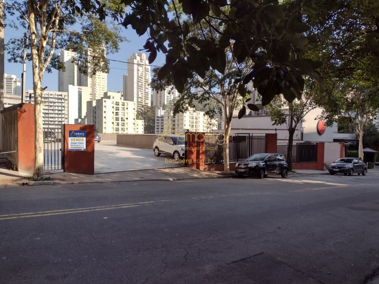 Comercial no bairro Vila Andrade - São Paulo