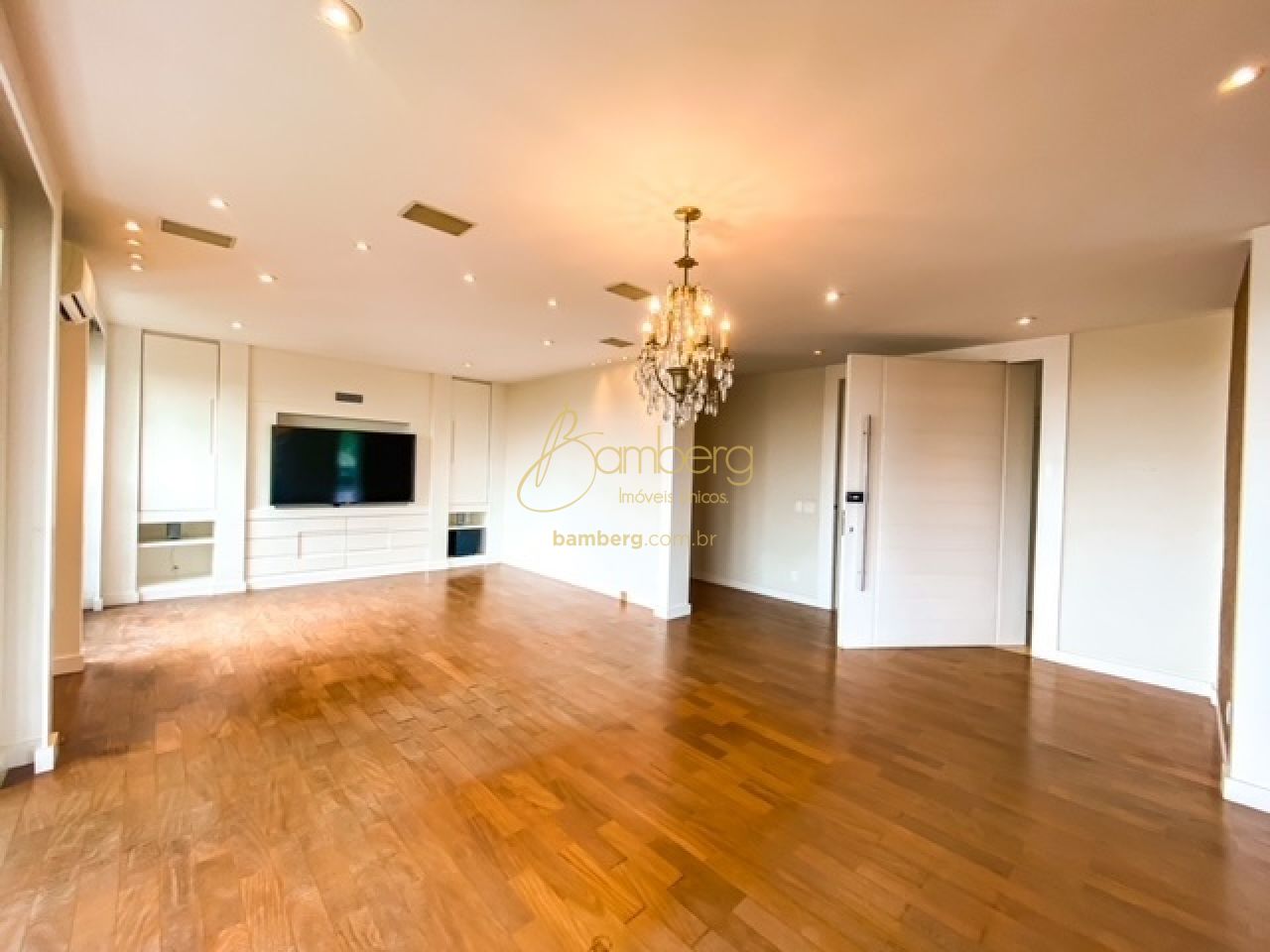 Apartamento no bairro Panamby - São Paulo