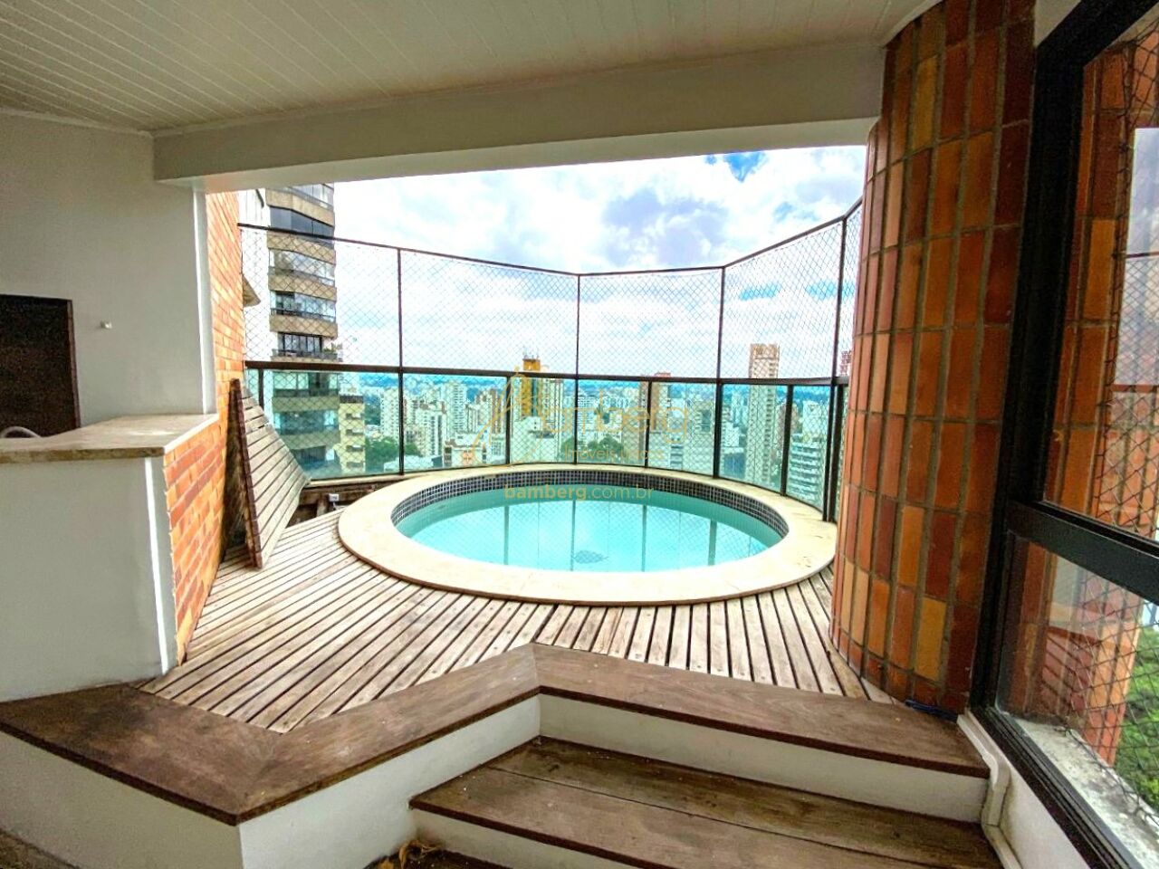 Apartamento no bairro Vila Suzana - São Paulo