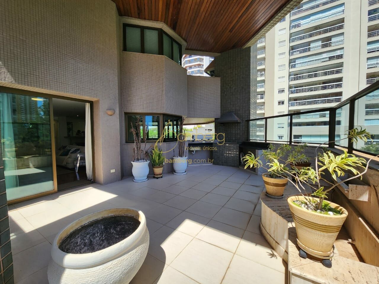Apartamento no bairro Panamby - São Paulo