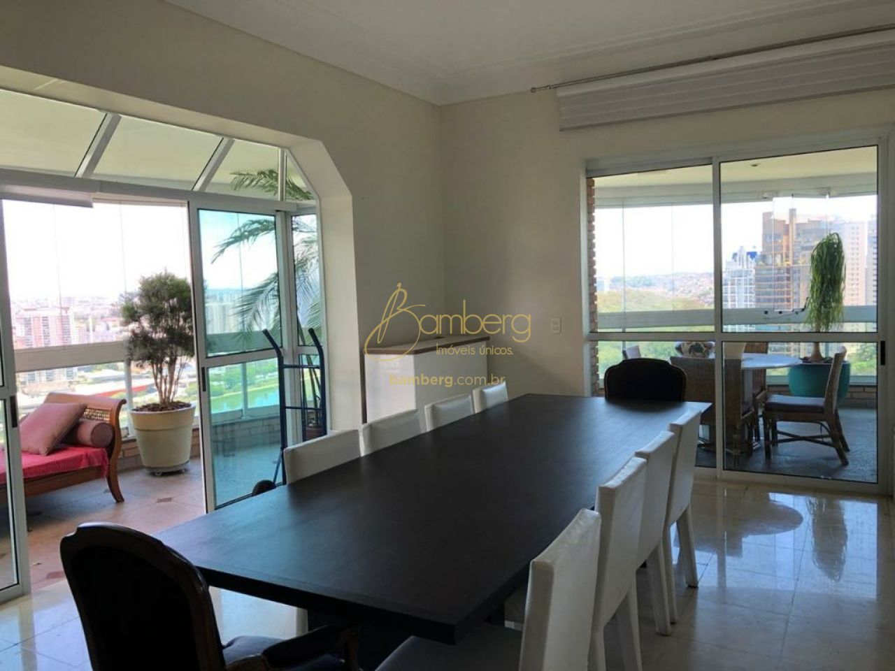 Apartamento no bairro Panamby - São Paulo