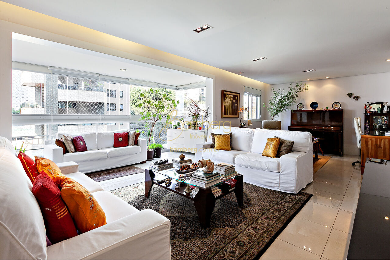 Apartamento no bairro Panamby - São Paulo