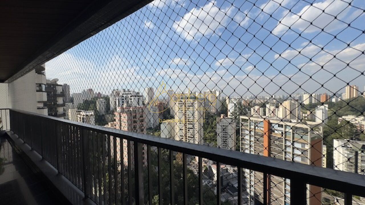 Apartamento no bairro Vila Andrade - São Paulo