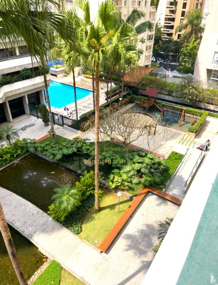 Apartamento no bairro Moema - São Paulo