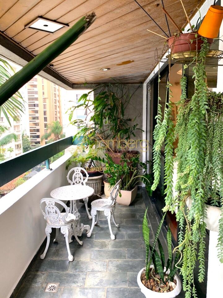 Apartamento no bairro Moema - São Paulo