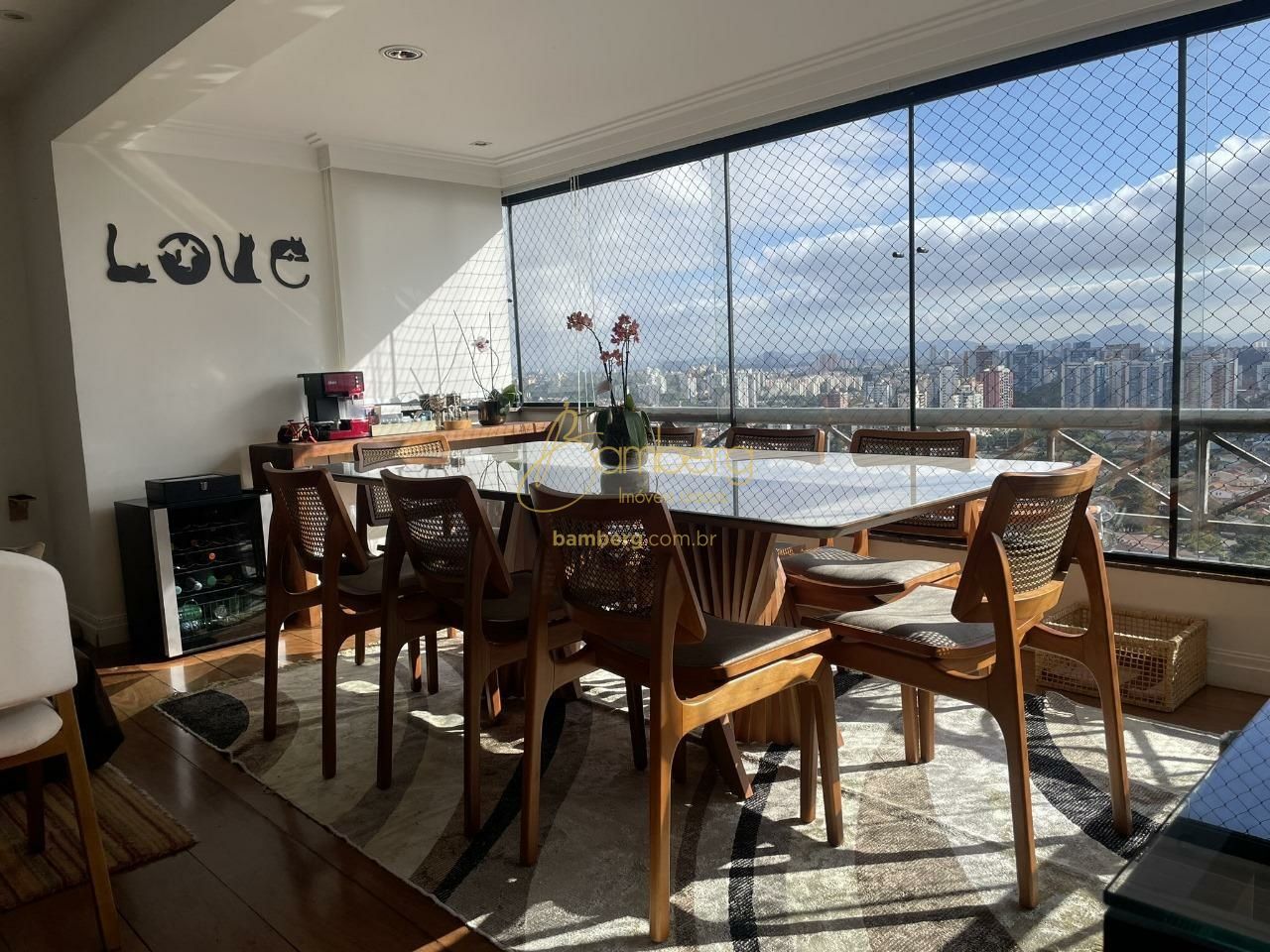 Apartamento no bairro Morumbi - São Paulo