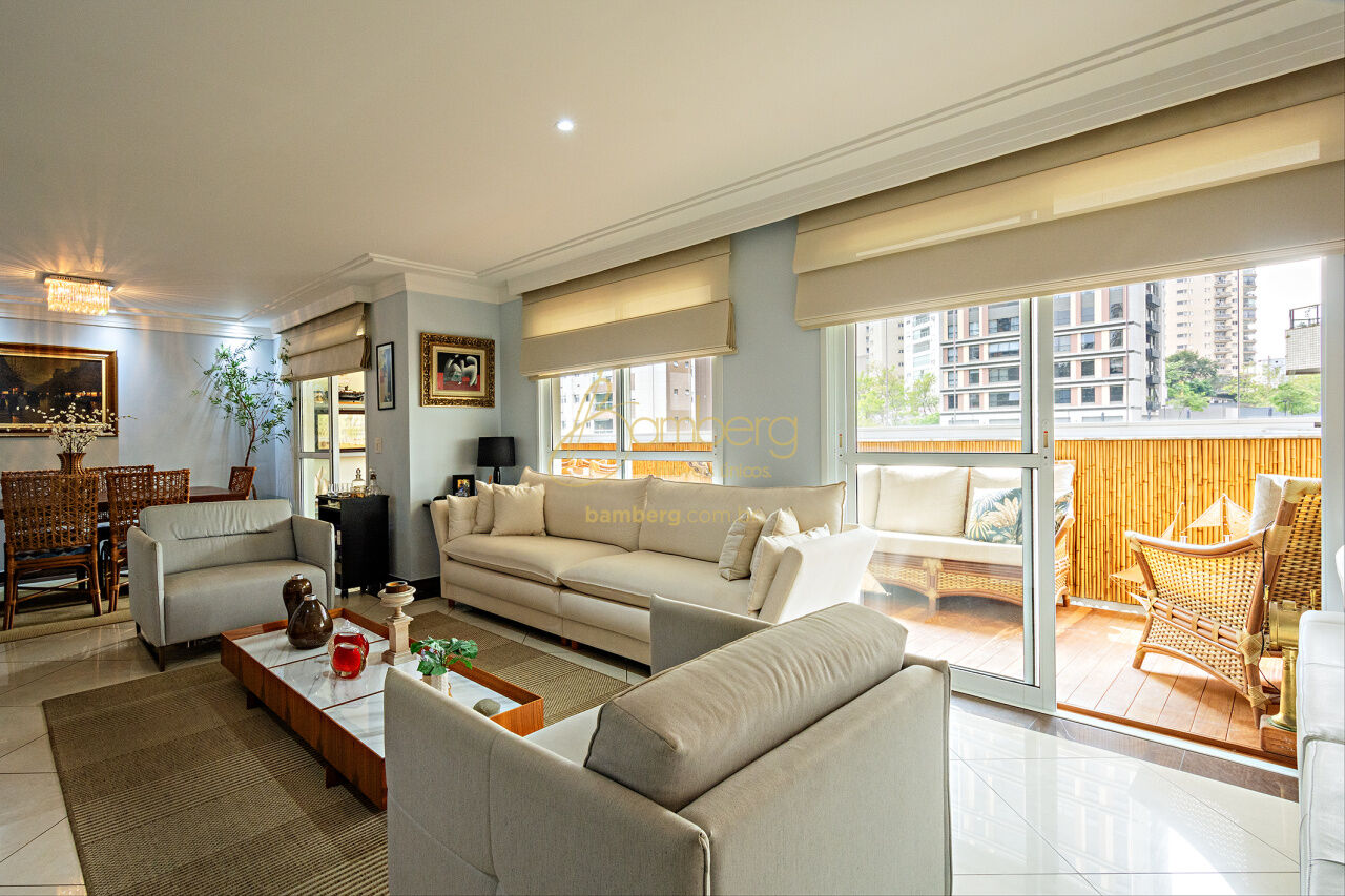 Apartamento no bairro Panamby - São Paulo