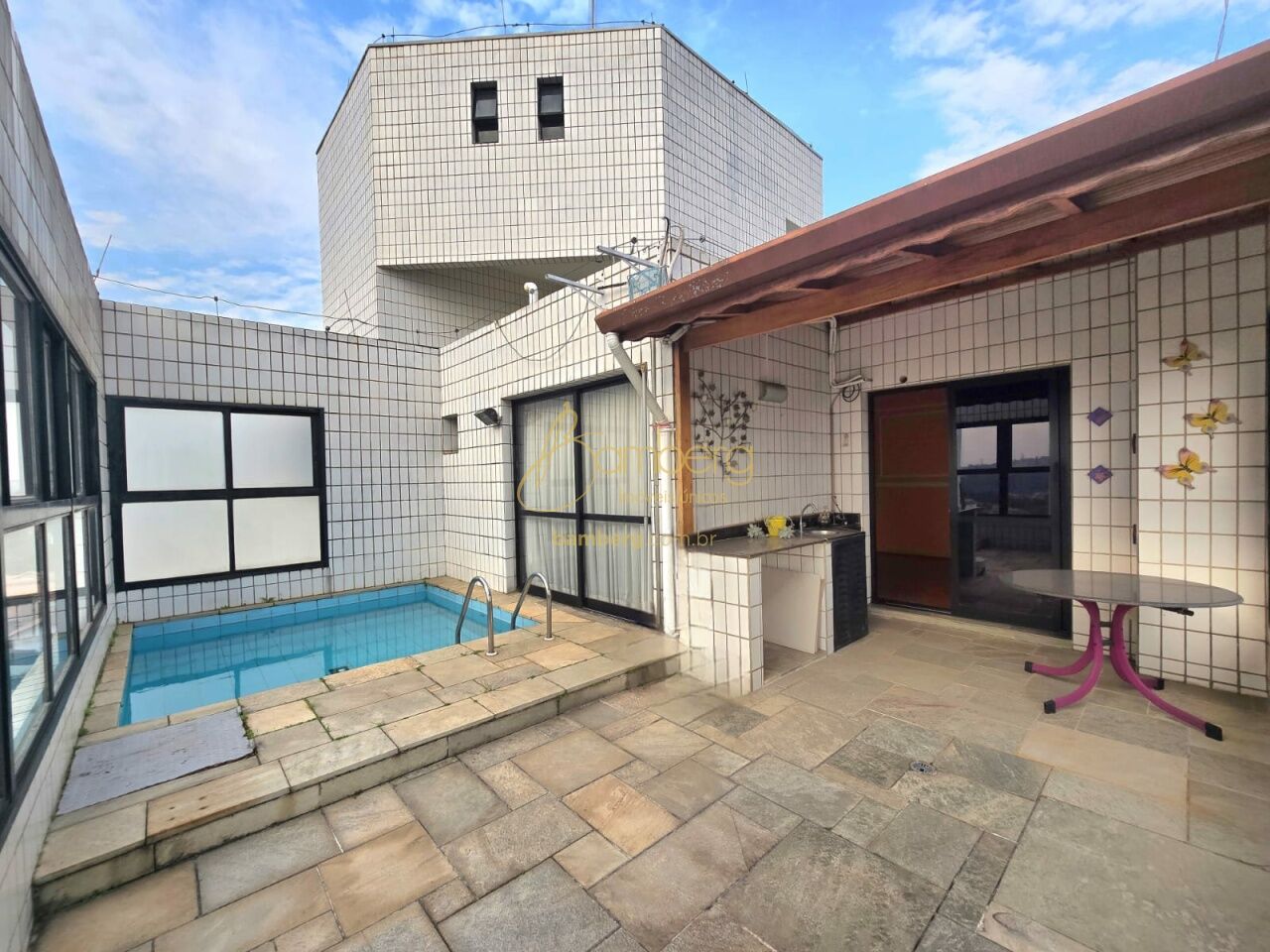 Apartamento no bairro Morumbi - São Paulo