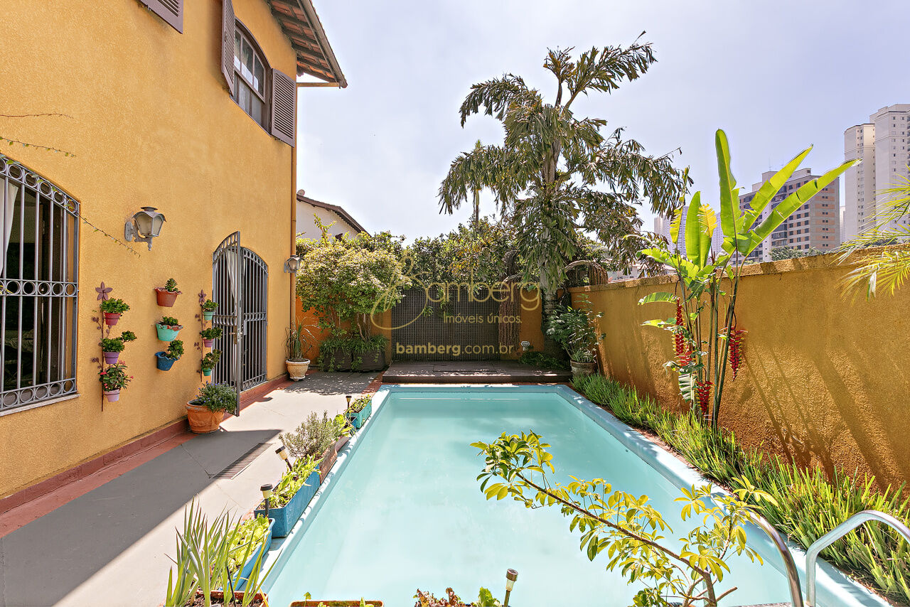 Casa no bairro Morumbi - São Paulo