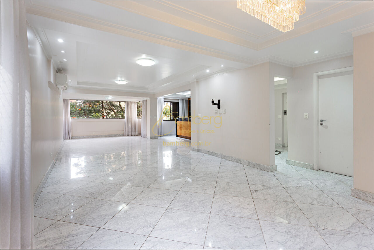 Apartamento no bairro Moema - São Paulo