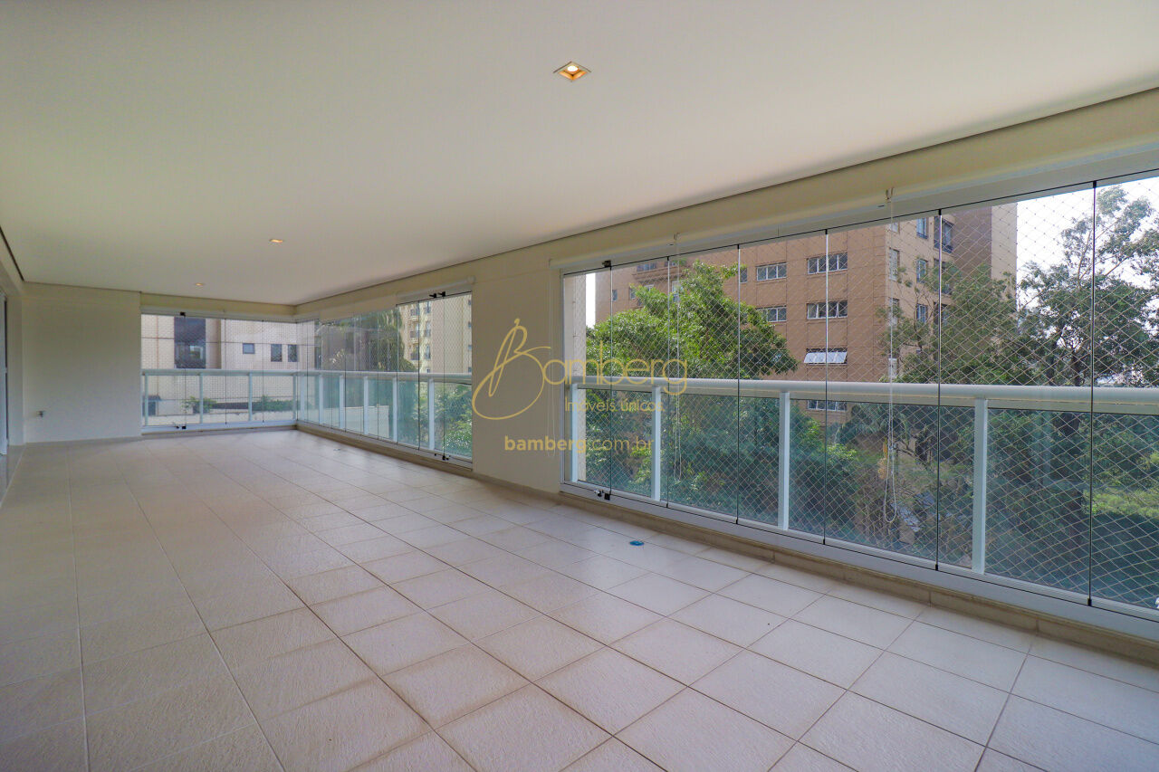 Apartamento no bairro Panamby - São Paulo