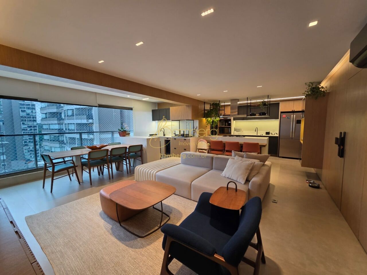 Apartamento no bairro Jardim das Acácias - São Paulo