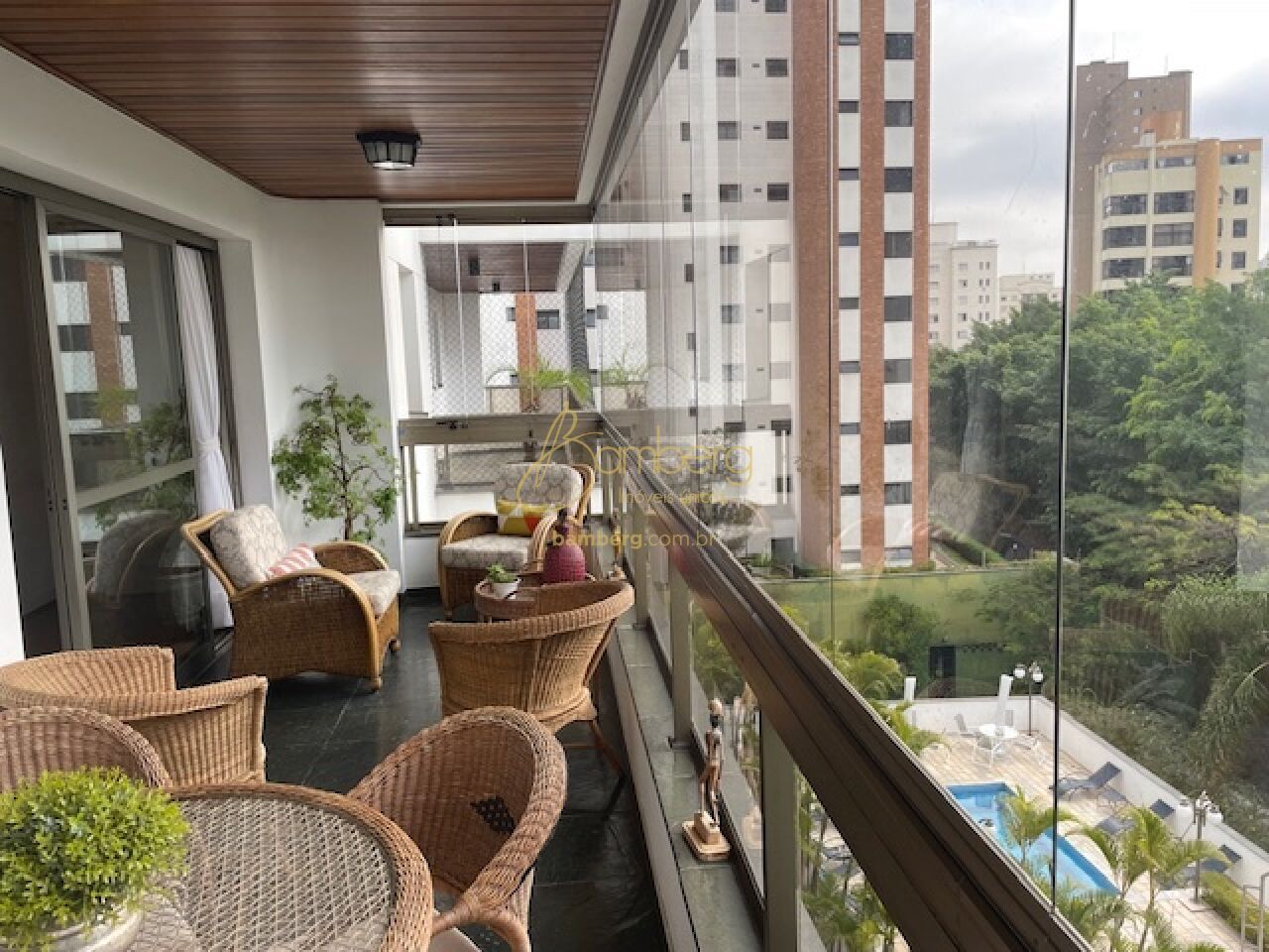 Apartamento no bairro Vila Suzana - São Paulo