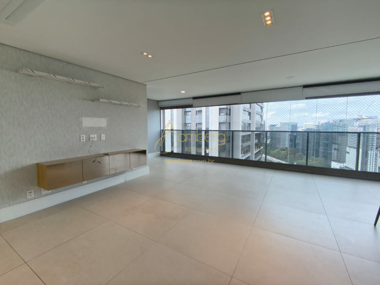 Apartamento no bairro Real Parque - São Paulo