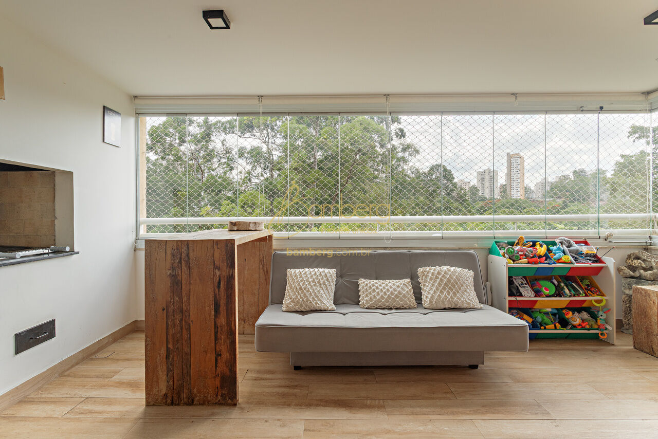 Apartamento no bairro Panamby - São Paulo