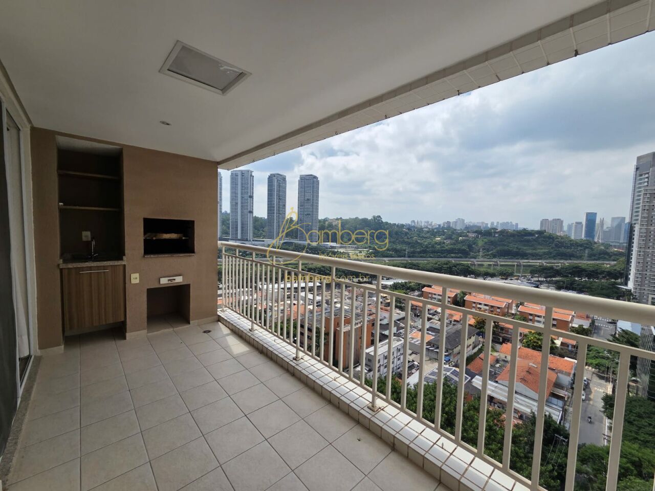 Apartamento no bairro Chácara Santo Antônio  - São Paulo