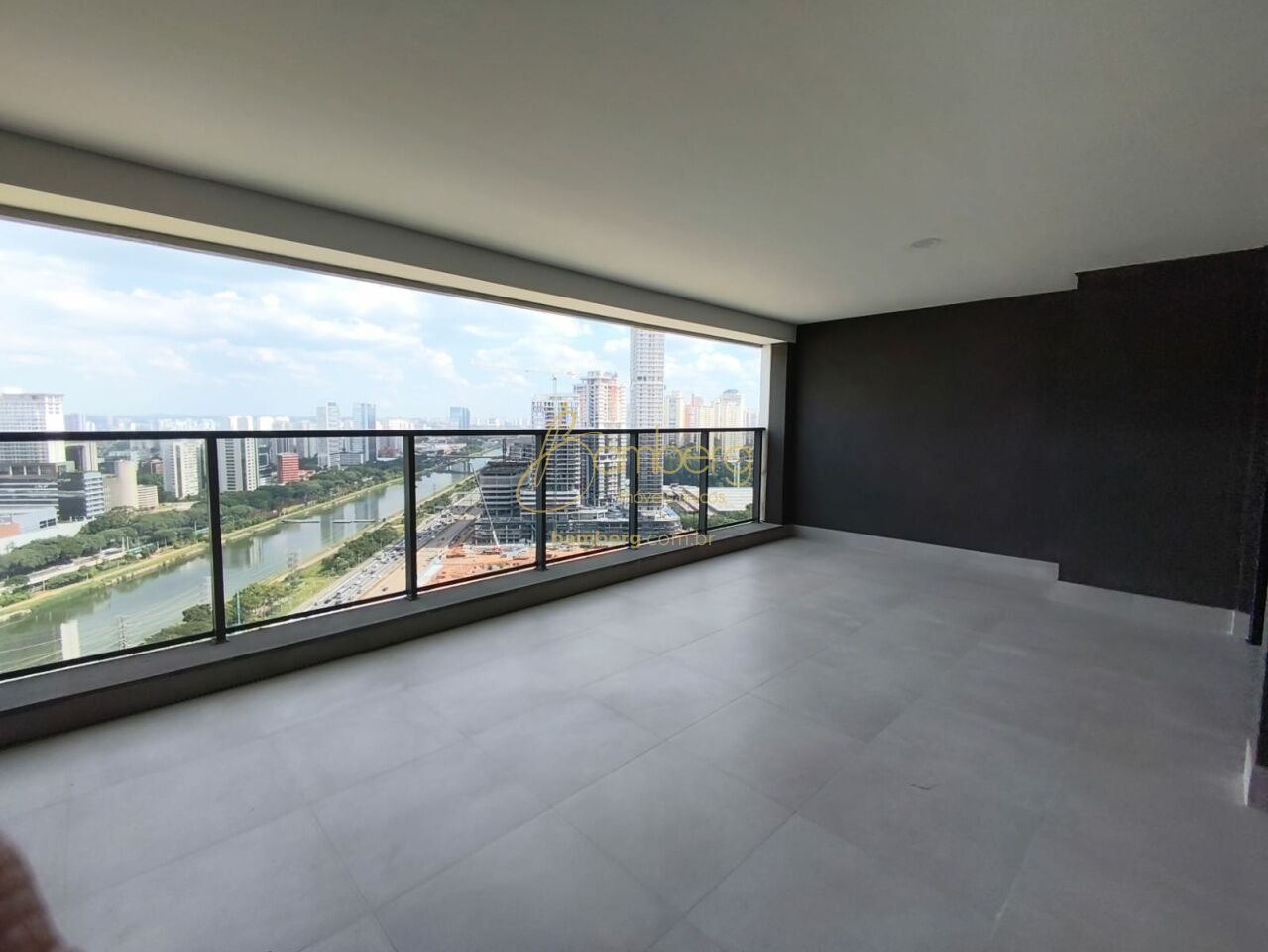 Apartamento no bairro Real Parque - São Paulo