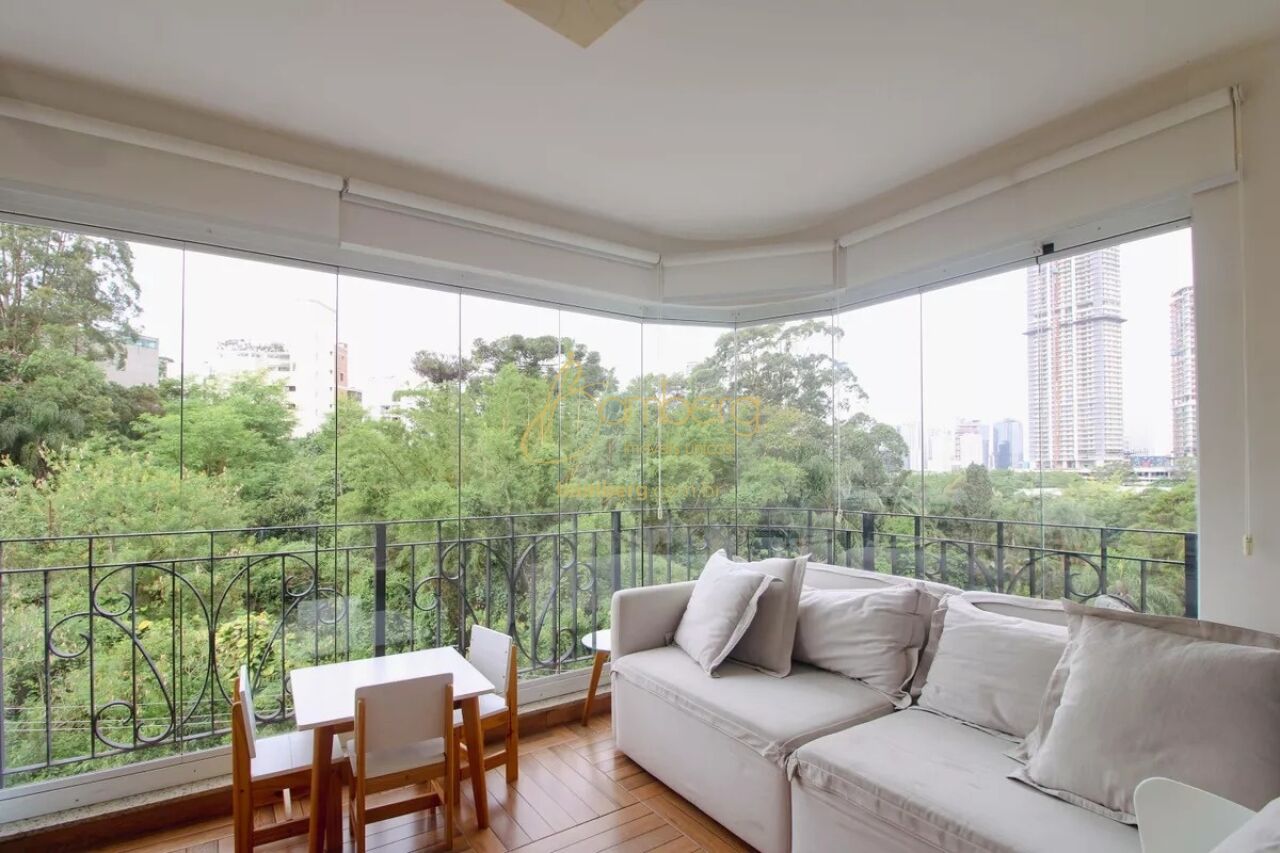 Apartamento no bairro Panamby - São Paulo