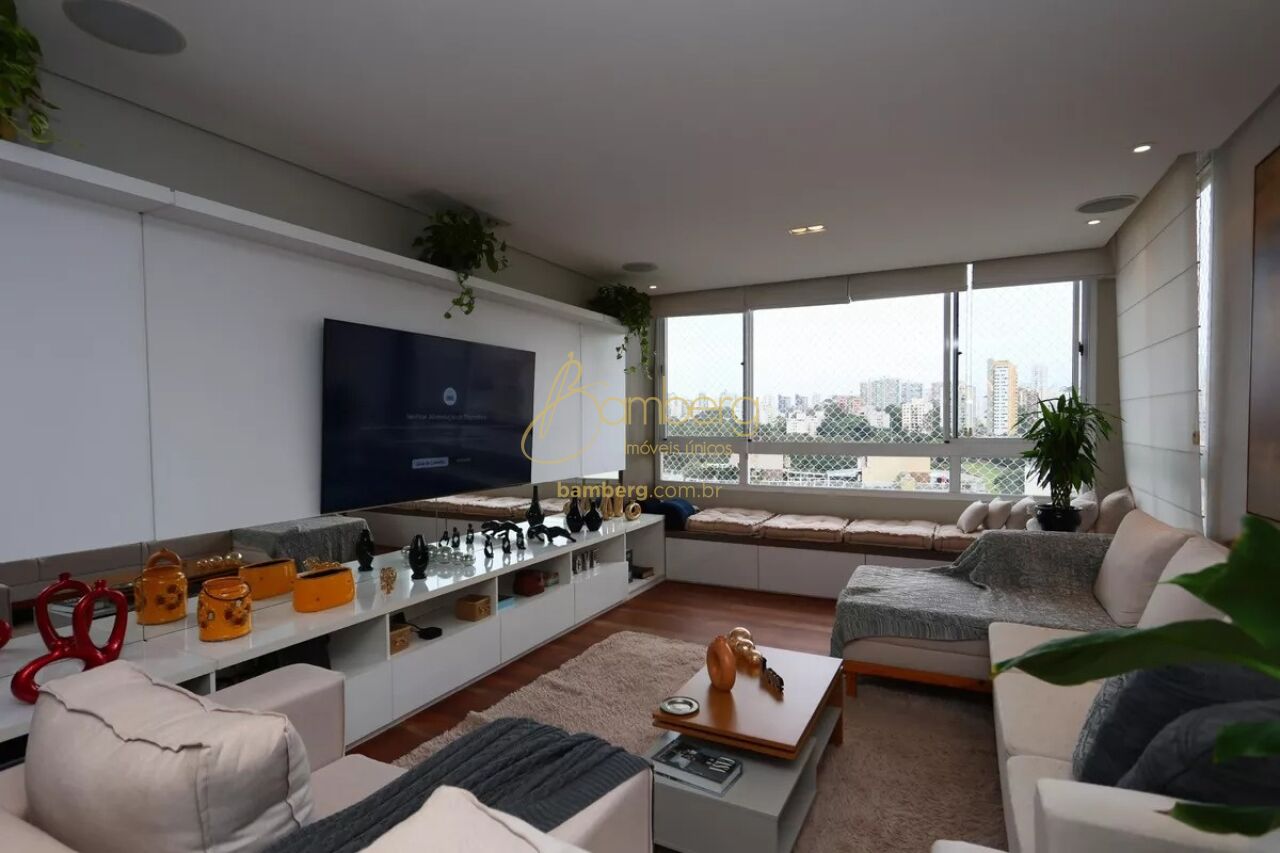 Apartamento no bairro Panamby - São Paulo