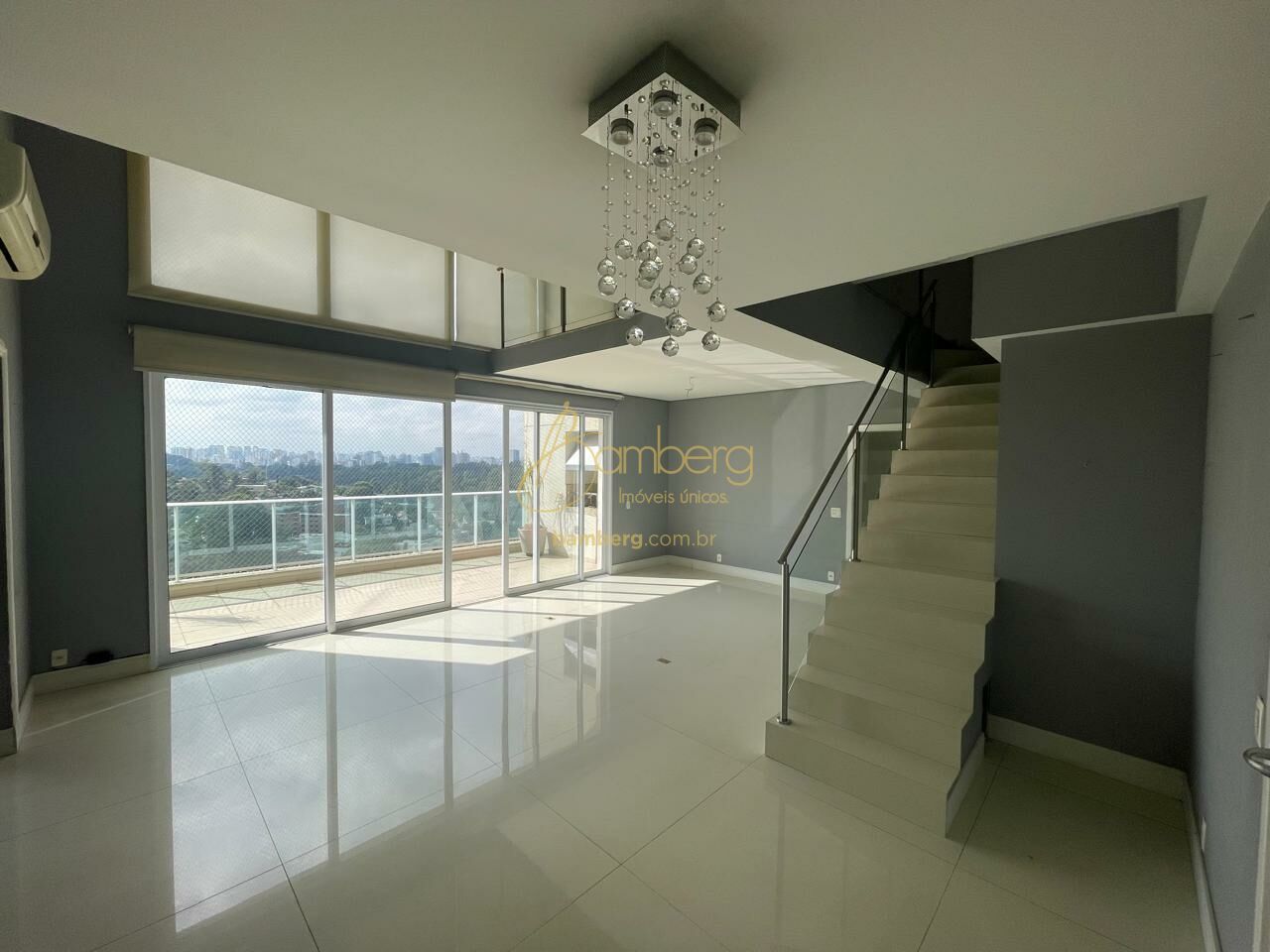 Apartamento no bairro Panamby - São Paulo