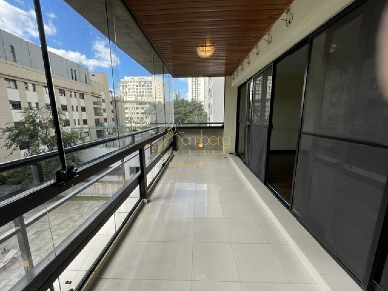 Apartamento no bairro Real Parque - São Paulo