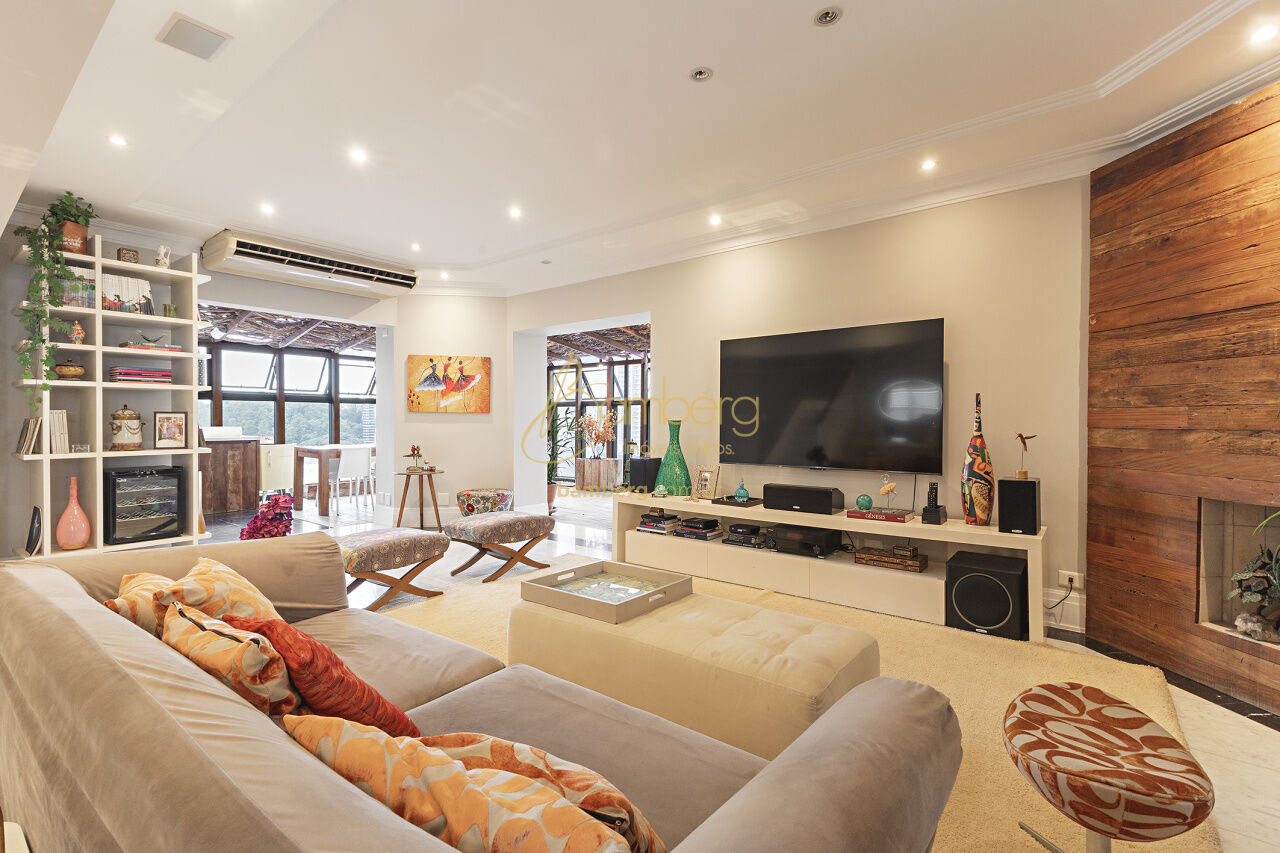 Apartamento no bairro Panamby - São Paulo