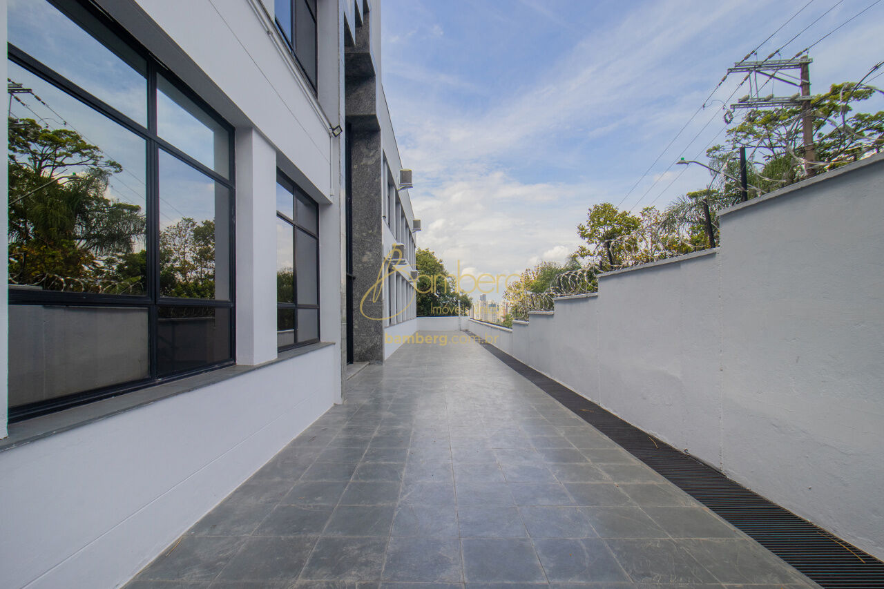 Comercial no bairro Real Parque - São Paulo