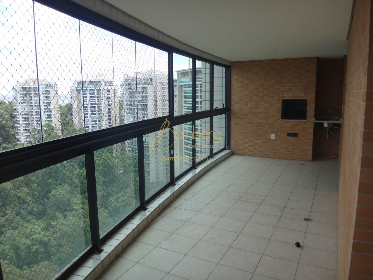 Apartamento no bairro Panamby - São Paulo