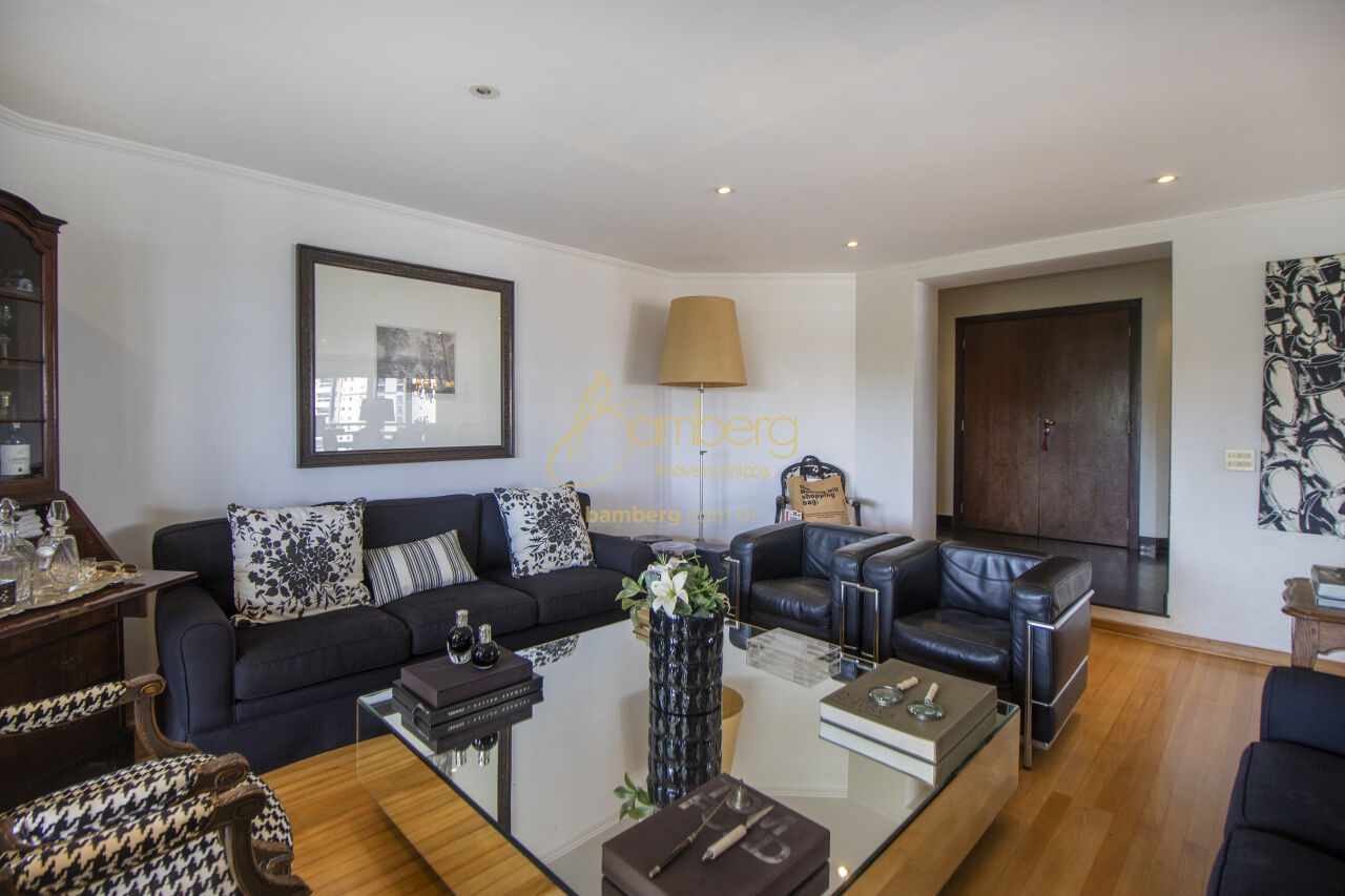 Apartamento no bairro Panamby - São Paulo