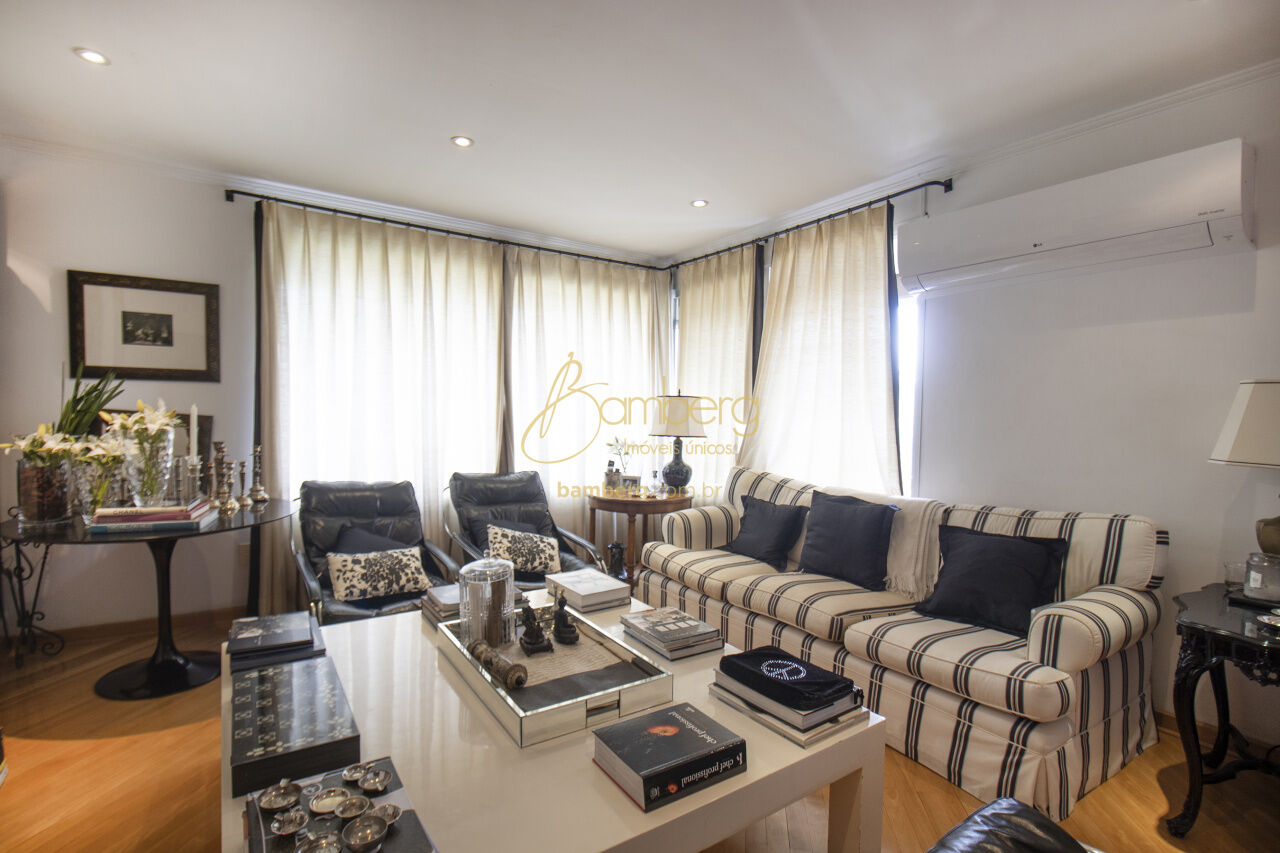 Apartamento no bairro Panamby - São Paulo