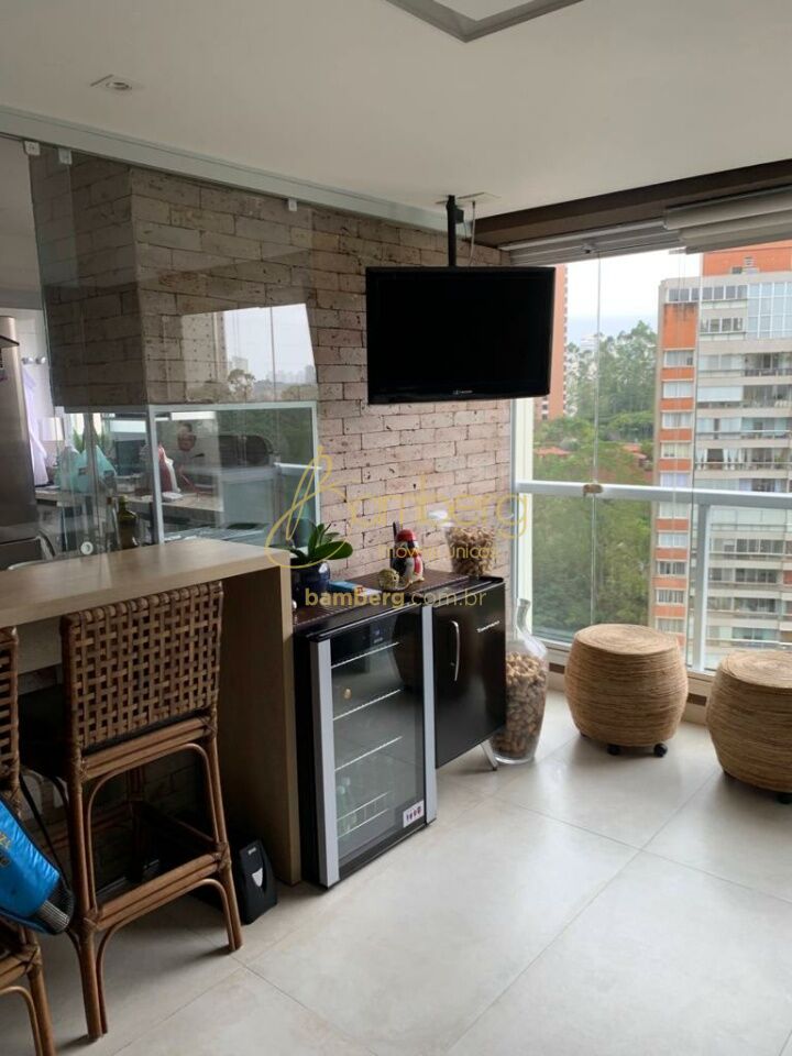 Apartamento no bairro Panamby - São Paulo