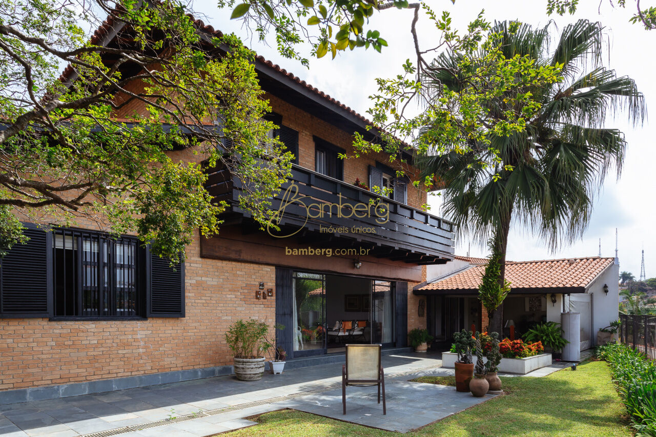 Casa no bairro Pacaembu - São Paulo