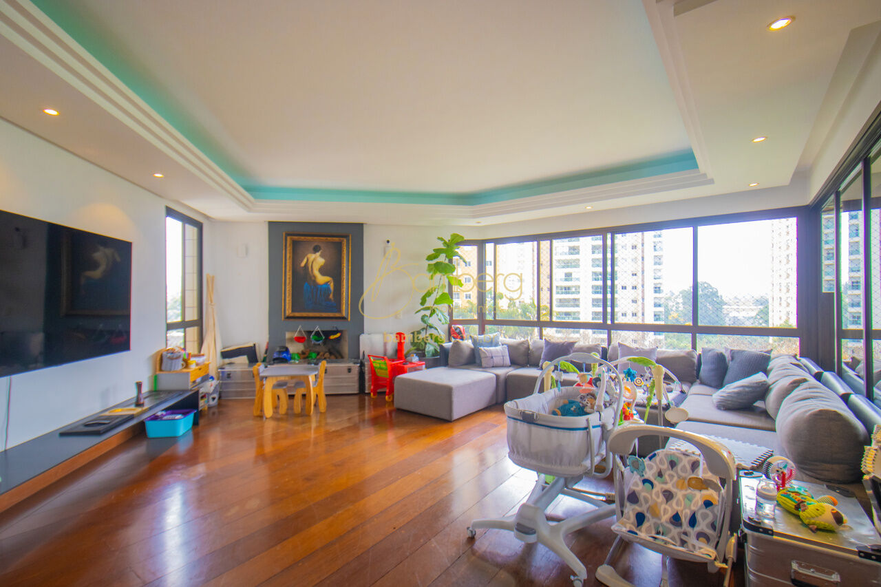 Apartamento no bairro Panamby - São Paulo