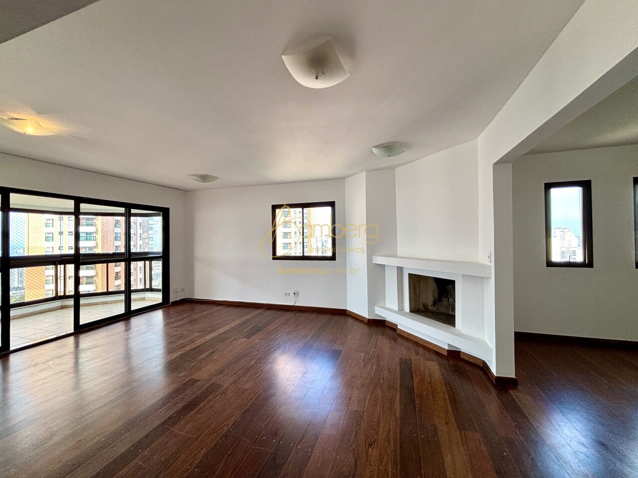 Apartamento no bairro Panamby - São Paulo