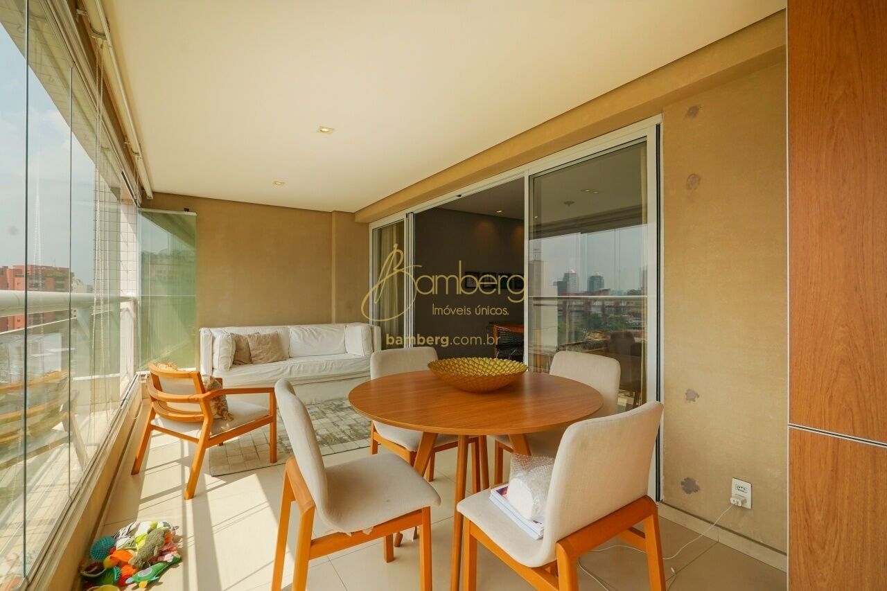 Apartamento no bairro Real Parque - São Paulo
