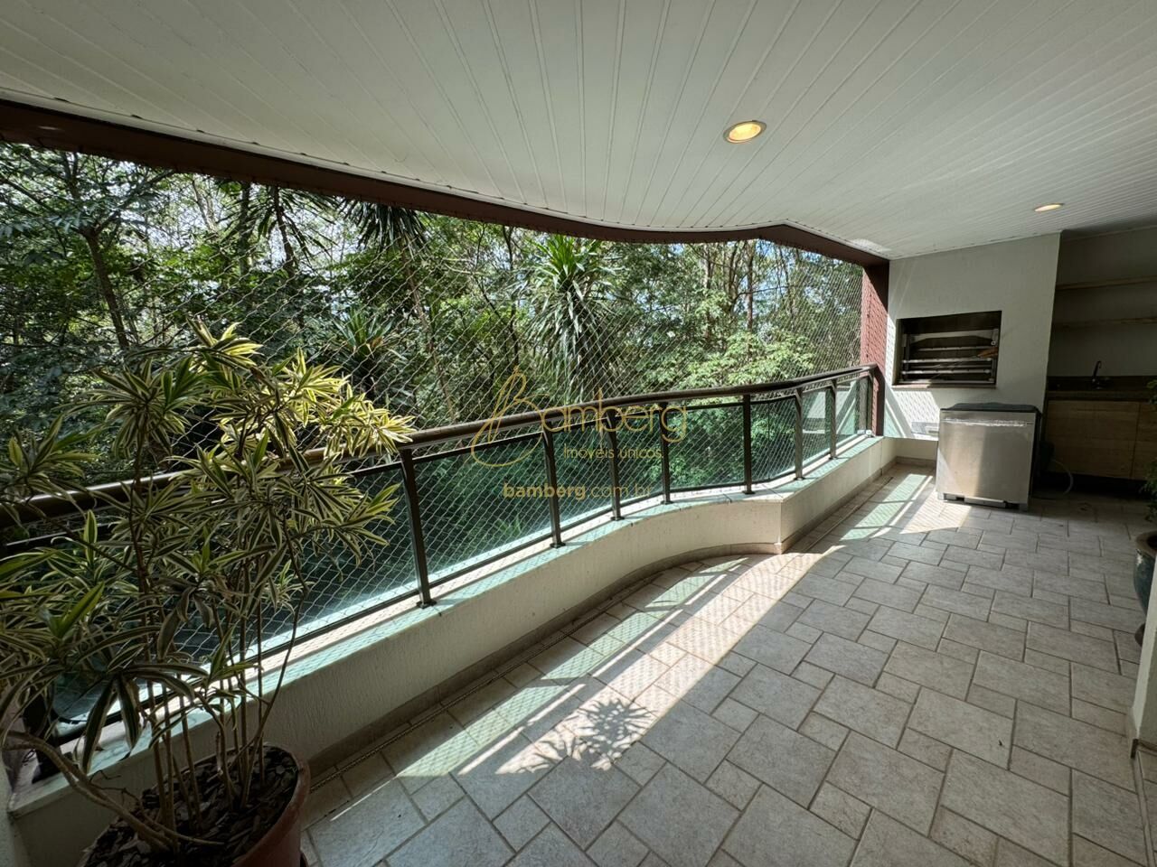 Apartamento no bairro Panamby - São Paulo