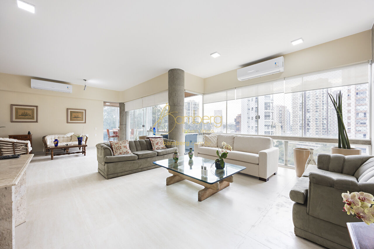 Apartamento no bairro Panamby - São Paulo