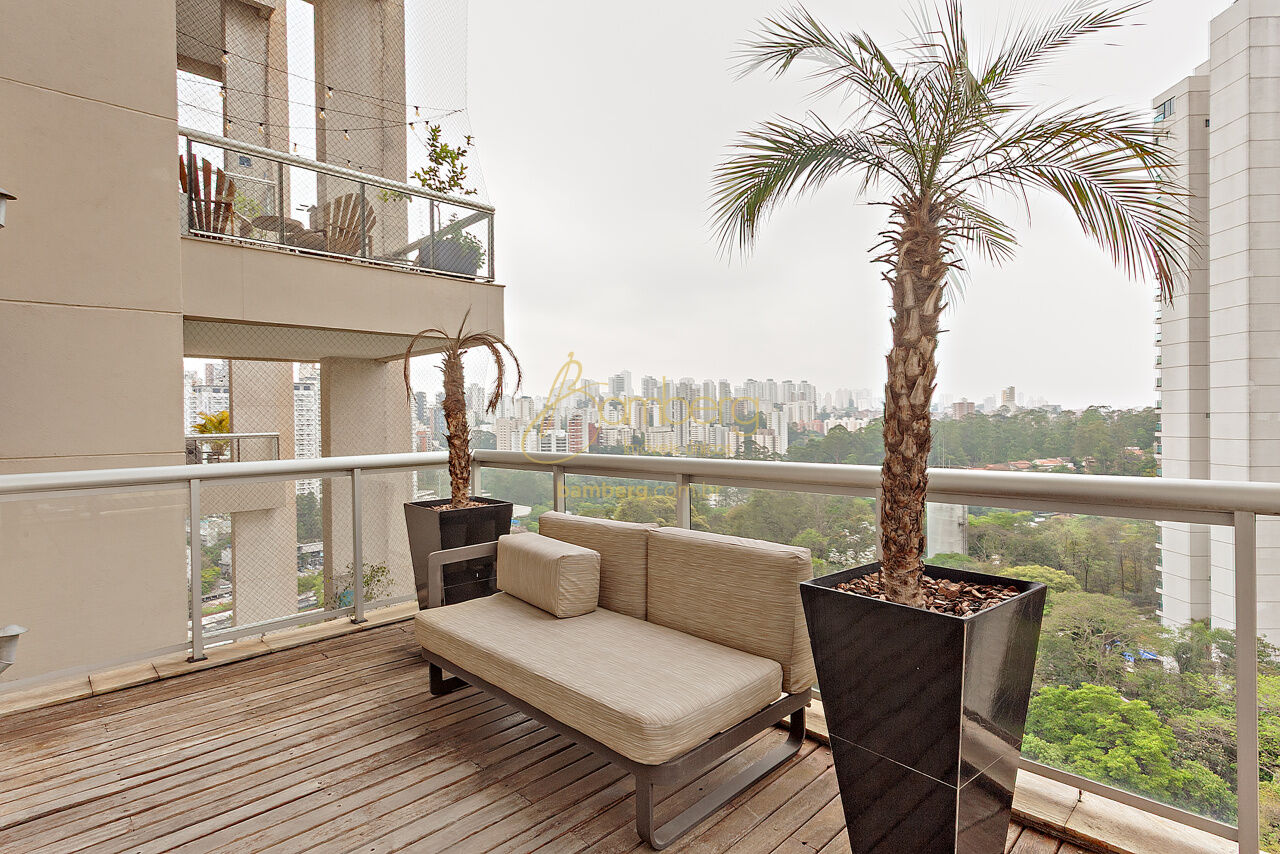 Apartamento no bairro Panamby - São Paulo