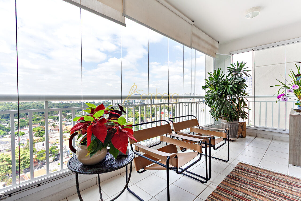 Apartamento no bairro Chácara Santo Antônio  - São Paulo