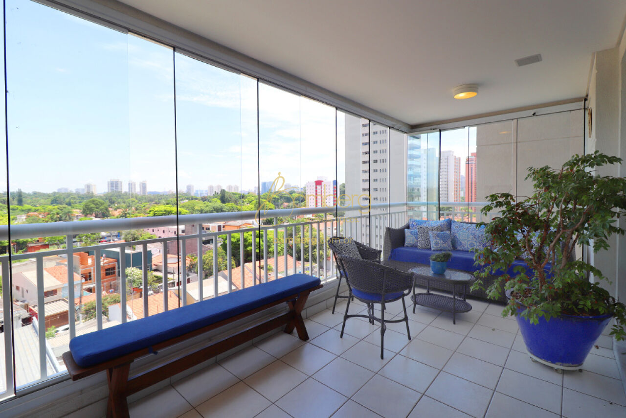 Apartamento no bairro Chácara Santo Antônio  - São Paulo