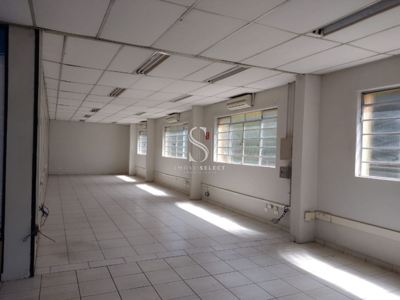 Prédio Comercial para Venda - Saúde